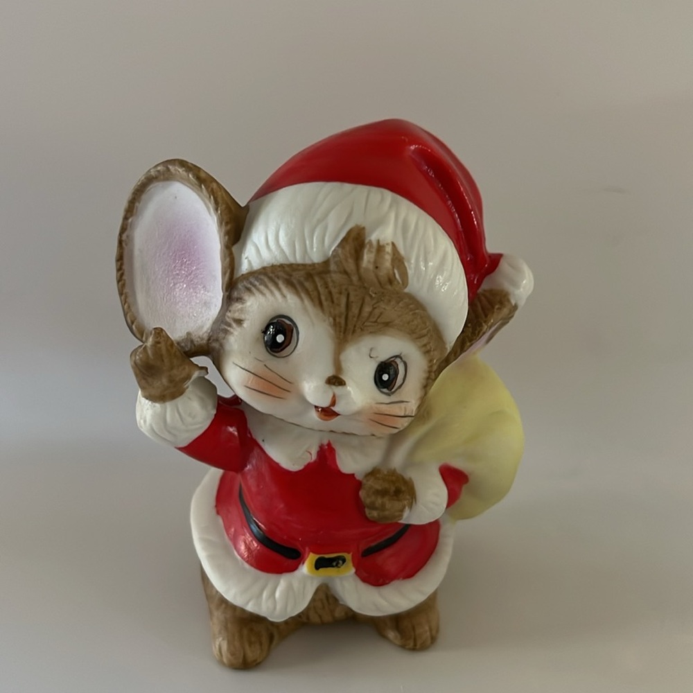 Homco, Porcelain Christmas Santa Claus Mouse Figurine Holding Bag of Toys #5405